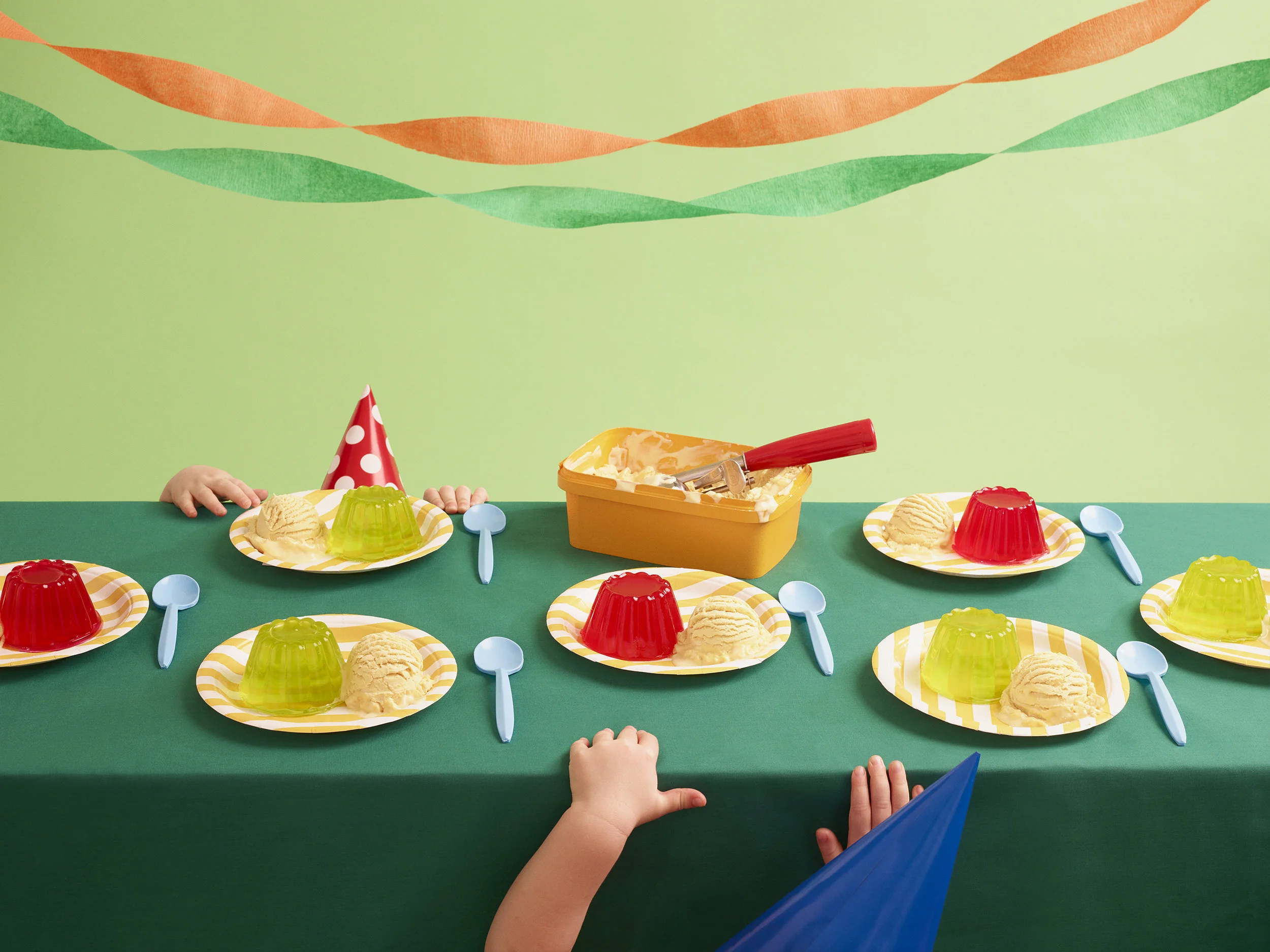 VL886_BirthdayParty_jelly_before.jpg