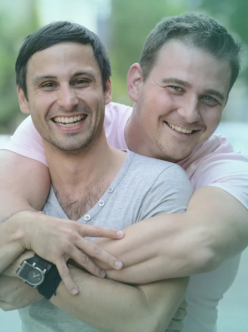gaycouples.jpg