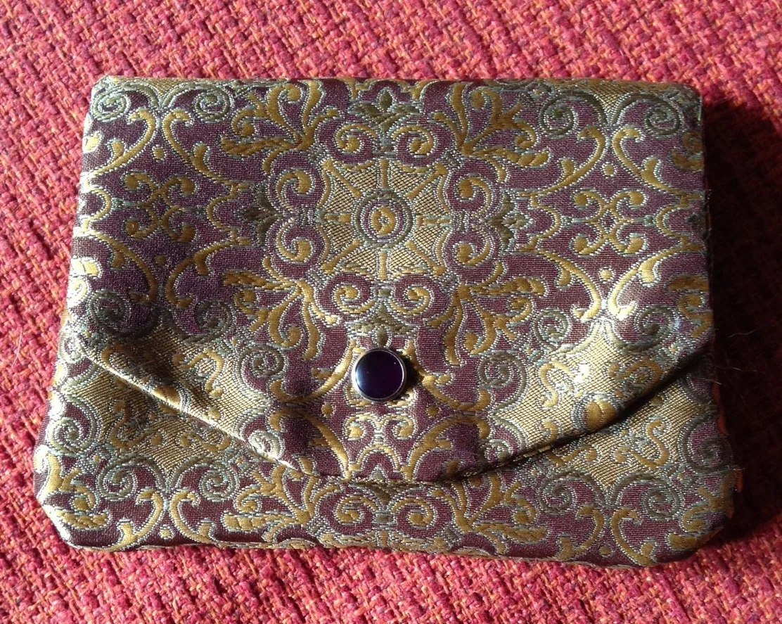 silk brocade three-pocketed wallet