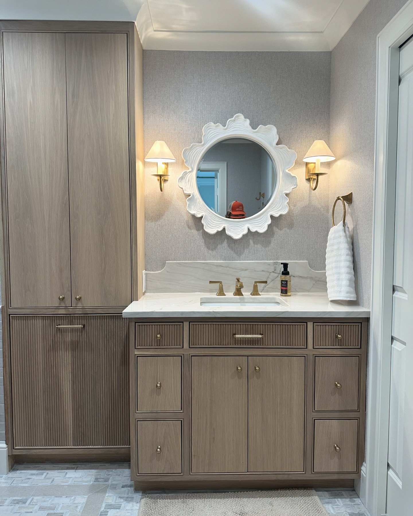 All the hotel feels in this bathroom ✨ Swipe to see how this beauty started out  #interiordesign #dallas #texas #dallasdesigner #calm #remodel #bathroomdesign