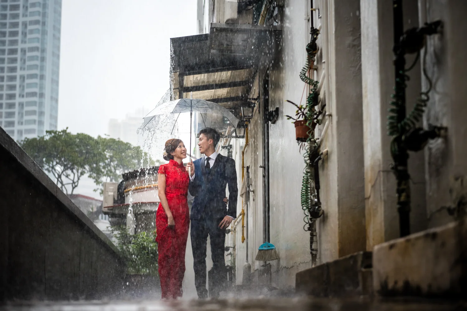 Pre Wedding Shoot Tiong Bahru Rustic Rain Singapore (2 of 3).jpg