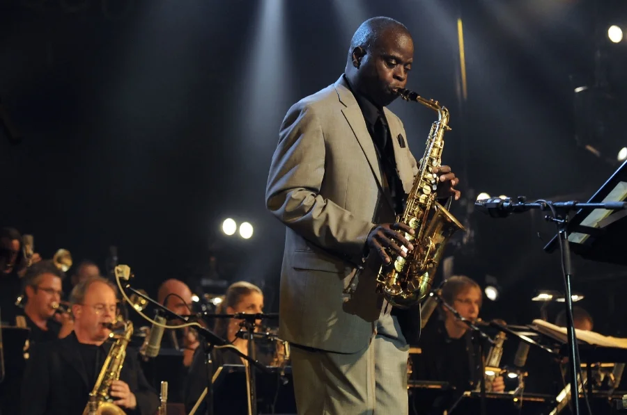 Maceo Parker & Rogue Suspects