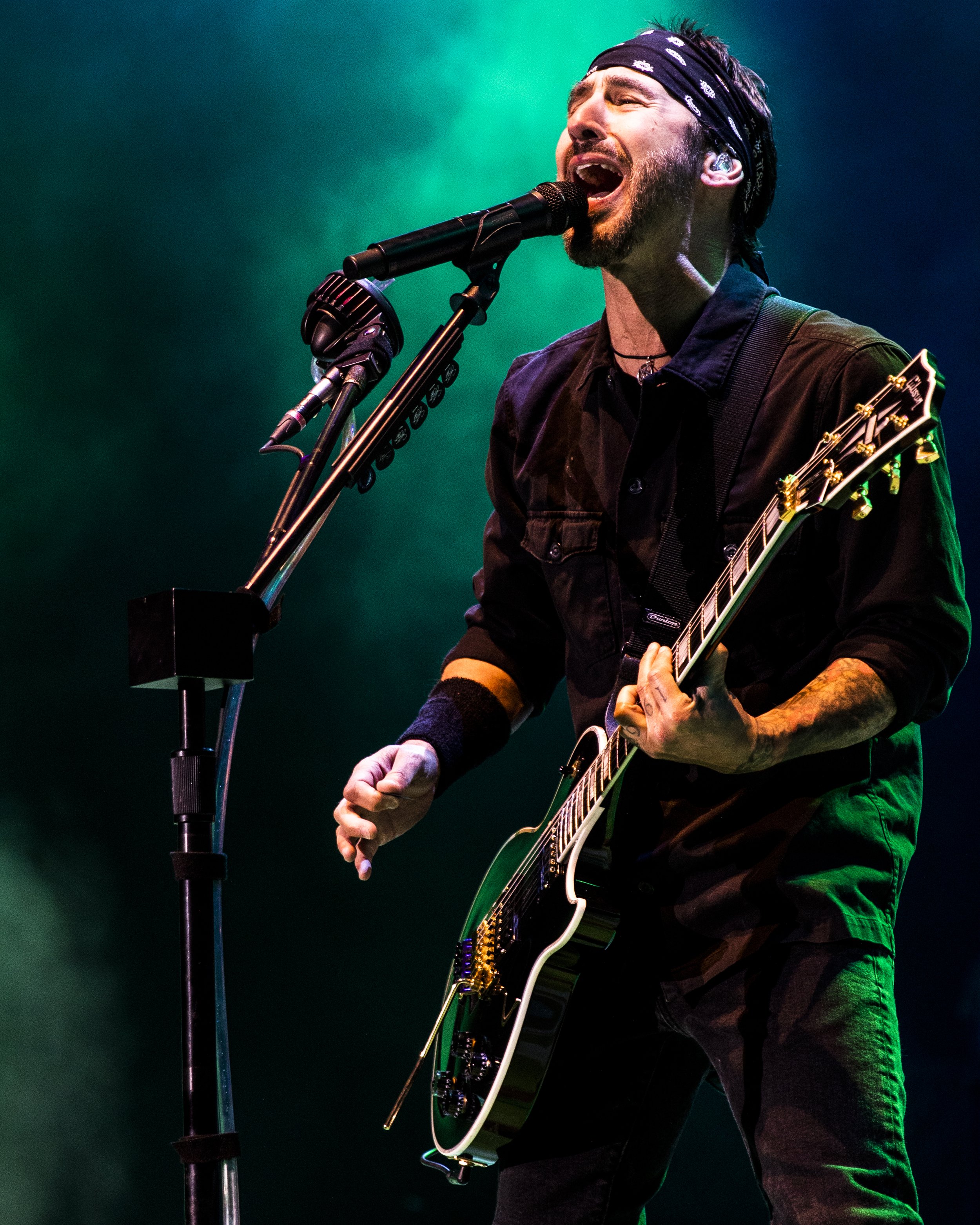 Godsmack, I Prevail, Bad Omens, Fame On Fire - 107.9 KBPI BIRTHDAY BASH - Fiddler's Green Amphitheatre - Greenwood Village, Colorado - Thursday, May 4, 2023- PHOTO BY Mowgli Miles of Interracial Friends-104.JPG
