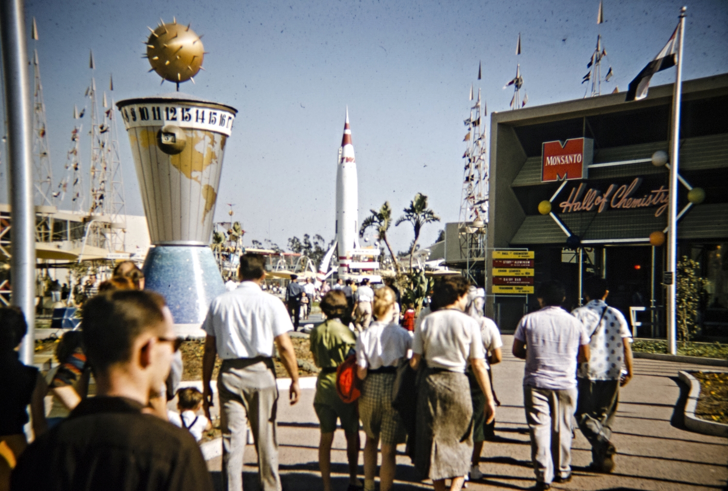 Monsanto House of Chemistry in Tomorrowland