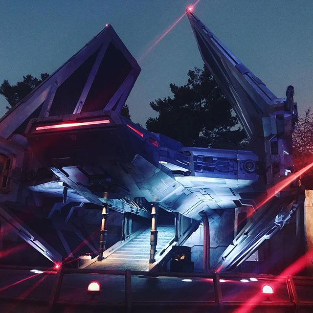 “Disneyland will never be completed. It will continue to grow as long as there is imagination left in the world.” Hallelujah, Walt!
Happy 64th Birthday, Disneyland!
#disney #disneyland #waltdisney #disneylife #happybirthday #disneyphotography @disneyparksblog