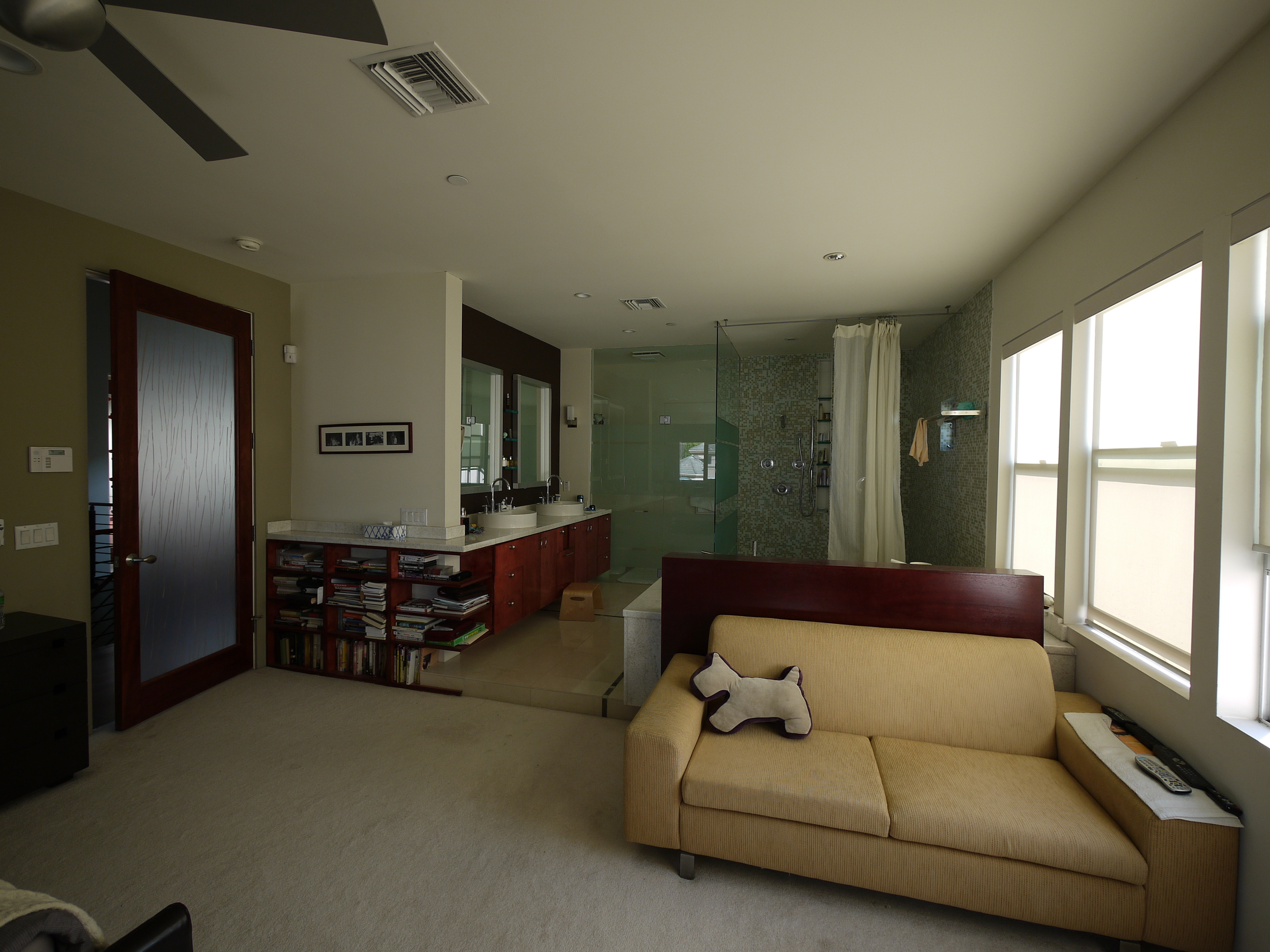 12 master bath .JPG
