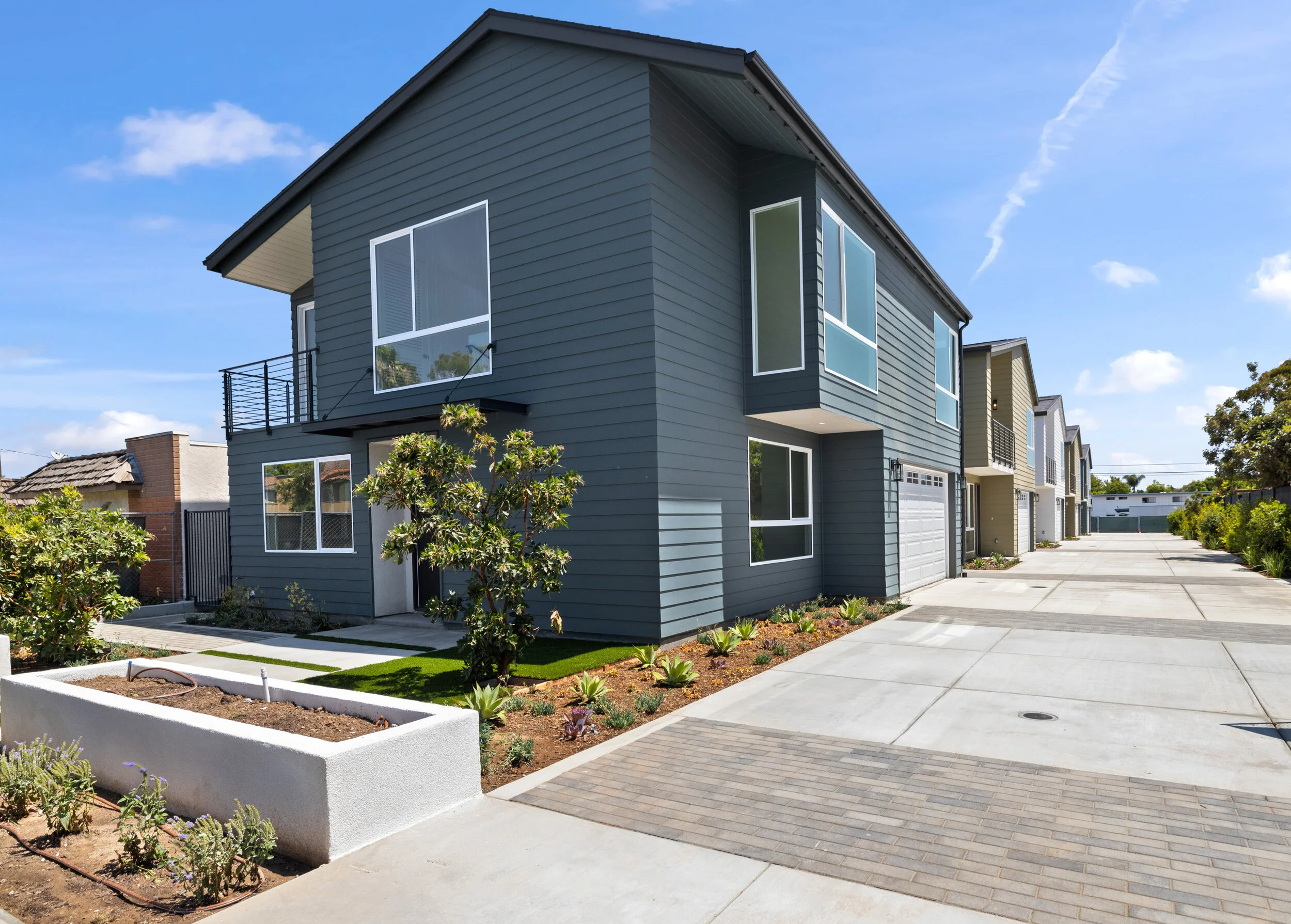 1966 Wallace Ave_2.jpeg