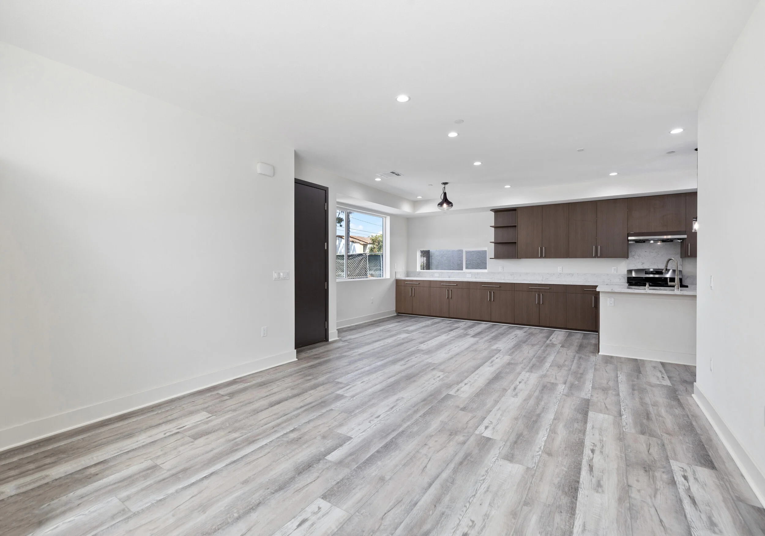 1966 Wallace Ave_11.jpeg