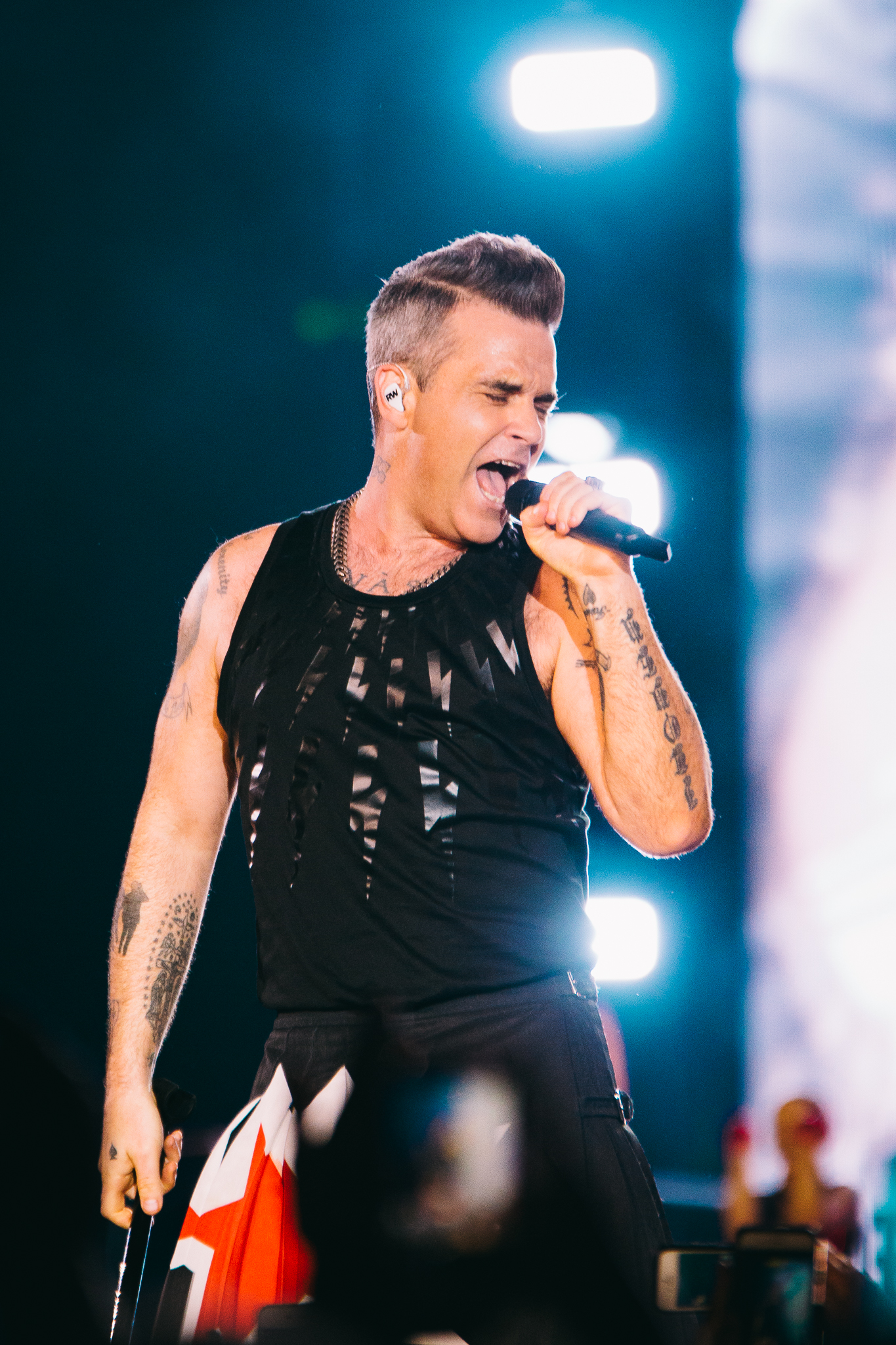 Robbie Williams_Brisbane Entertainment Centre_Bianca Holderness_20-02-27.jpg