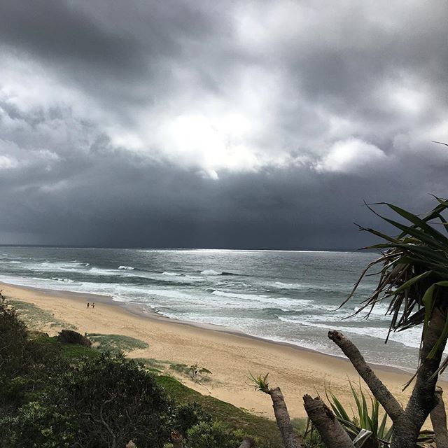The Sunshine is appropriately fighting back against the Dark and Stormy at Sunshine Beach! #qldbeaches