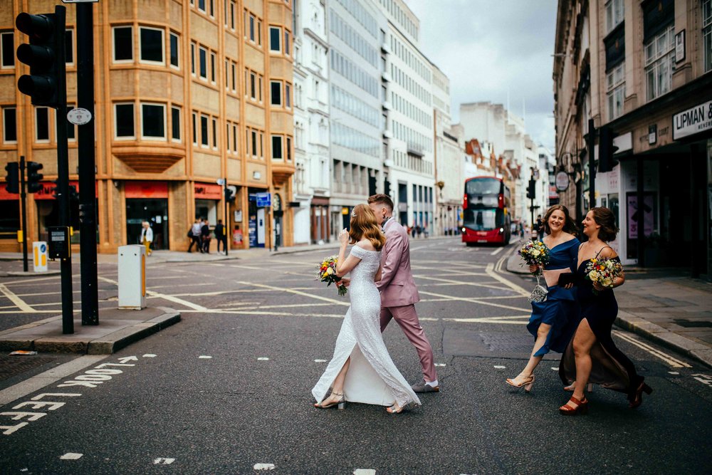 Whetherspoons pub wedding knights templar london relaxed wedding photography 011.jpg