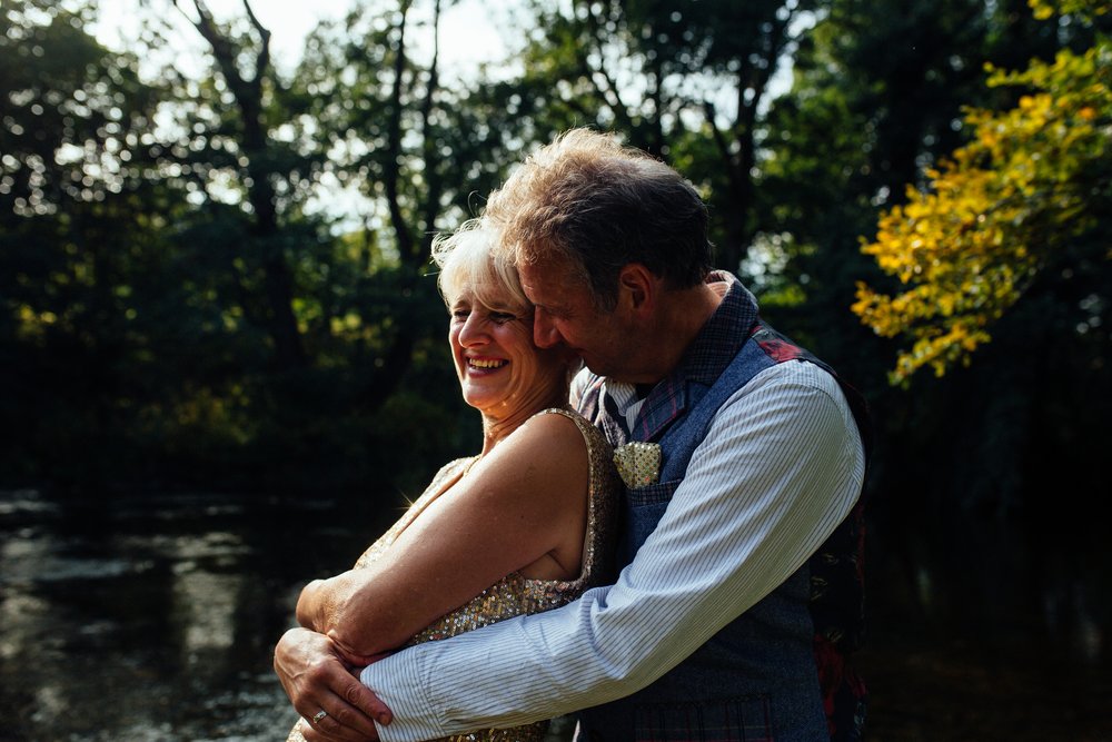 relaxed colourful uncringe  wedding photography worcestershire gloucestershire creative.jpg