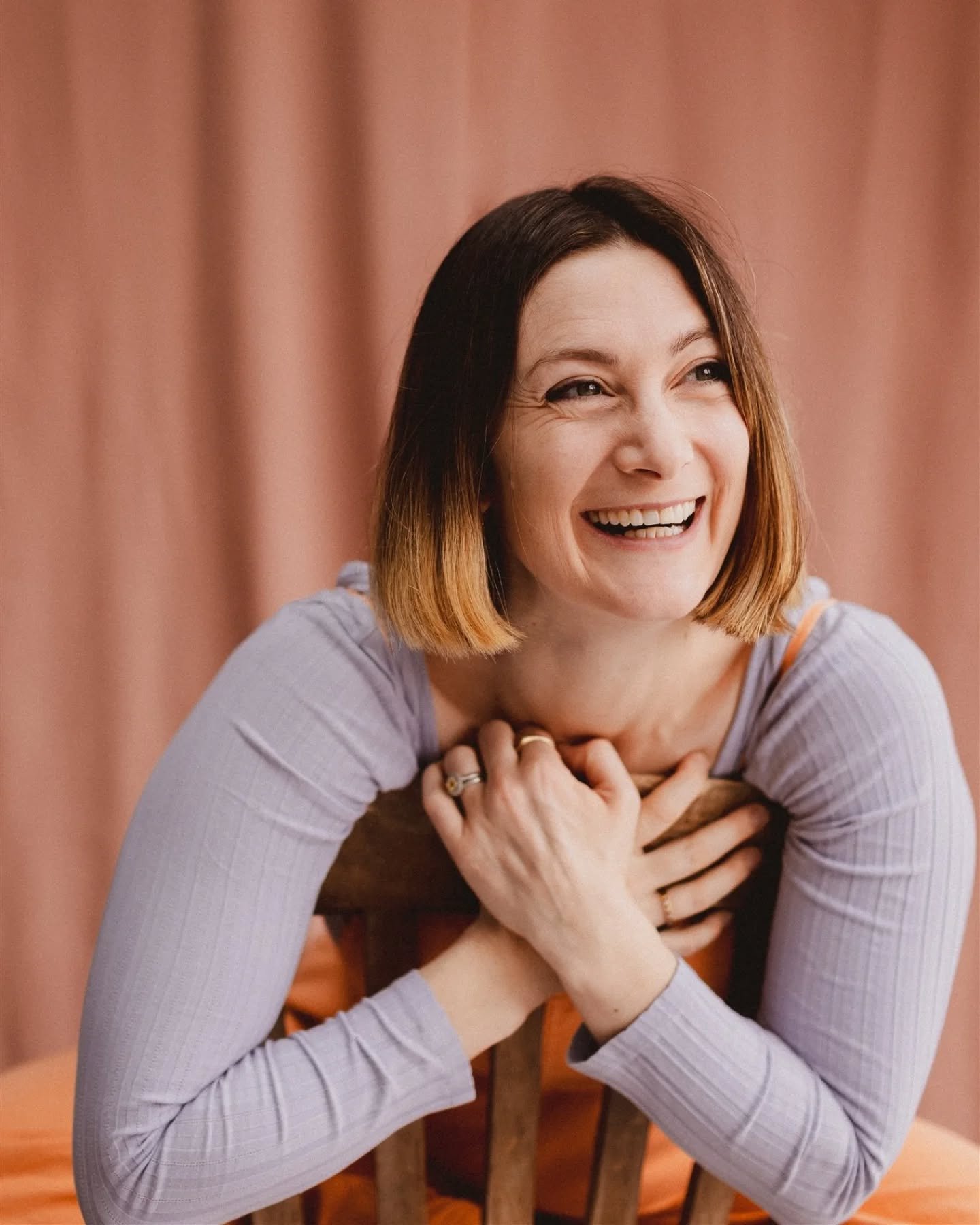 Shooting actress headshots with Daisy, who plays Pip in The Archers for BBC radio 4 amongst many other talents and roles including juggling 2 under 2's.

I had the pleasure of capturing her wedding a couple of years ago. It was great now to have time