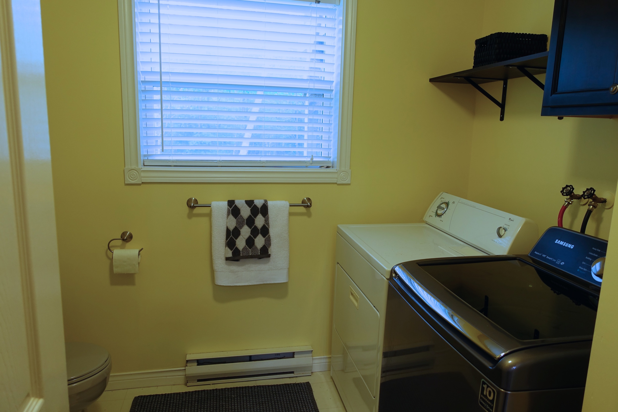 Lower Level bath and laundry area