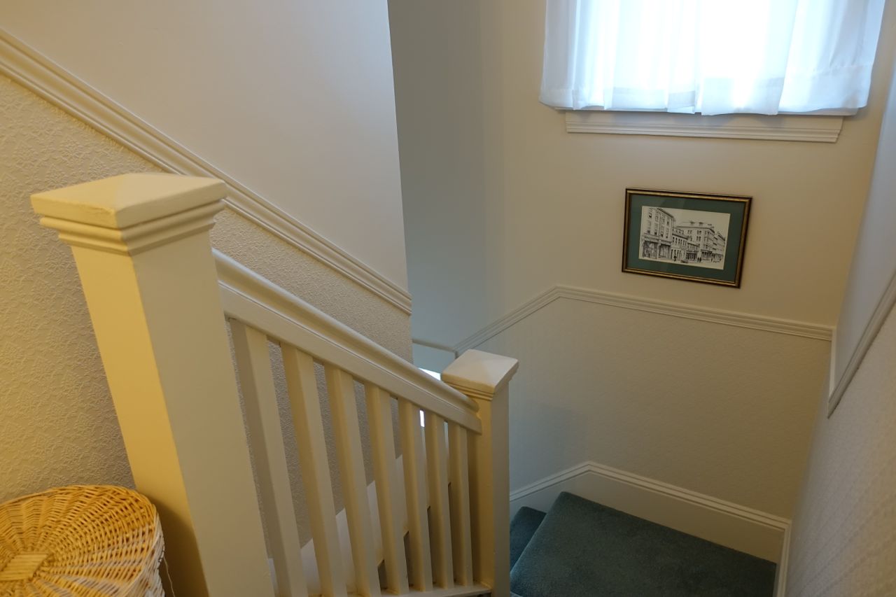 Stairway to down main floor