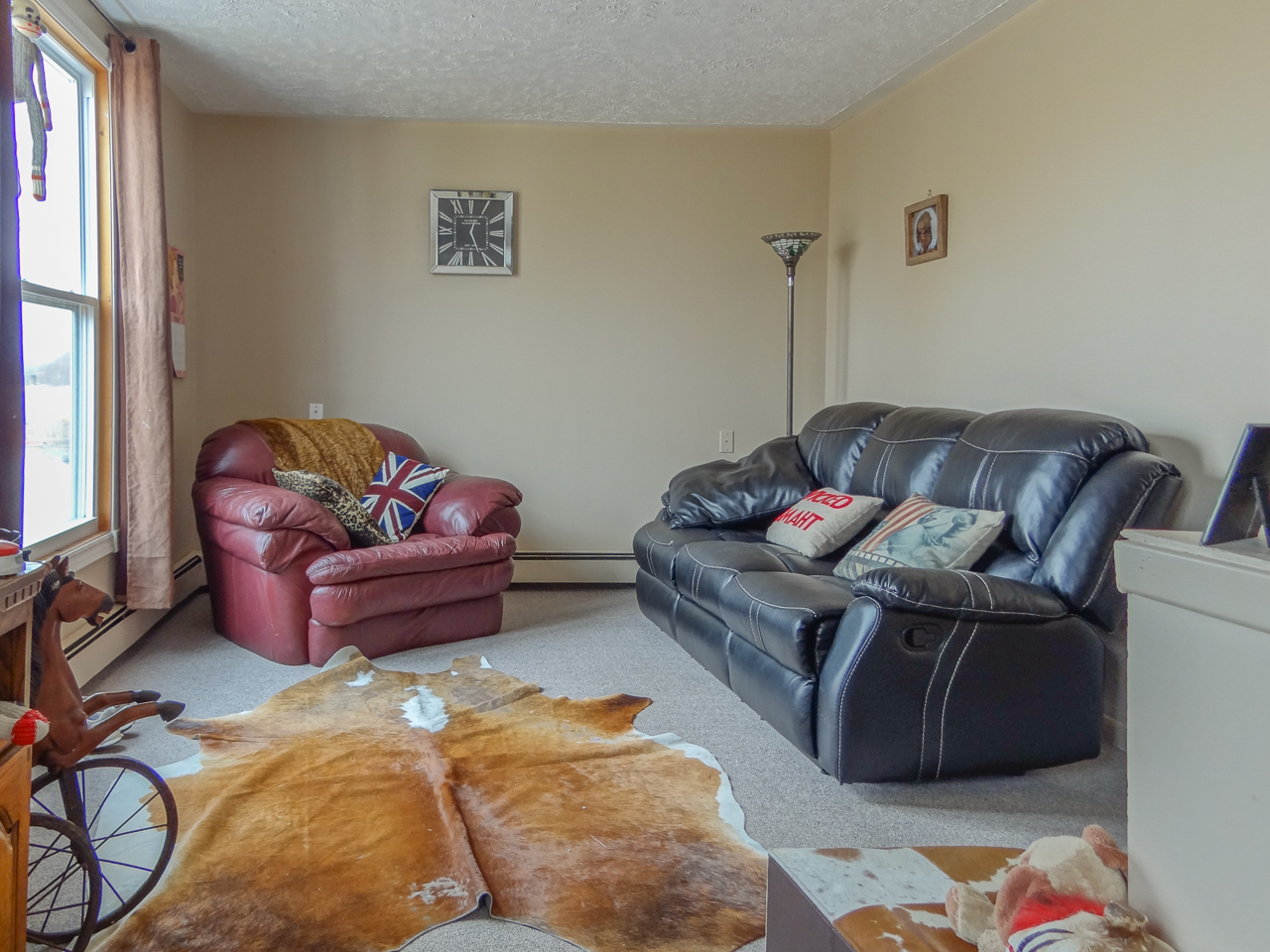 Living Room - 2nd. Floor Apt.