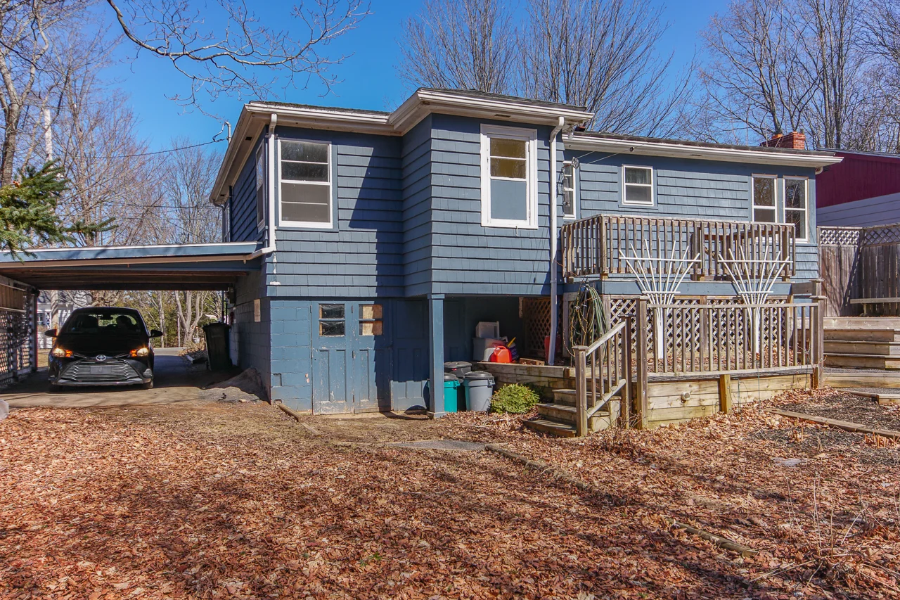 21 Lynwood Ave, Kentville, NS-1025.jpg
