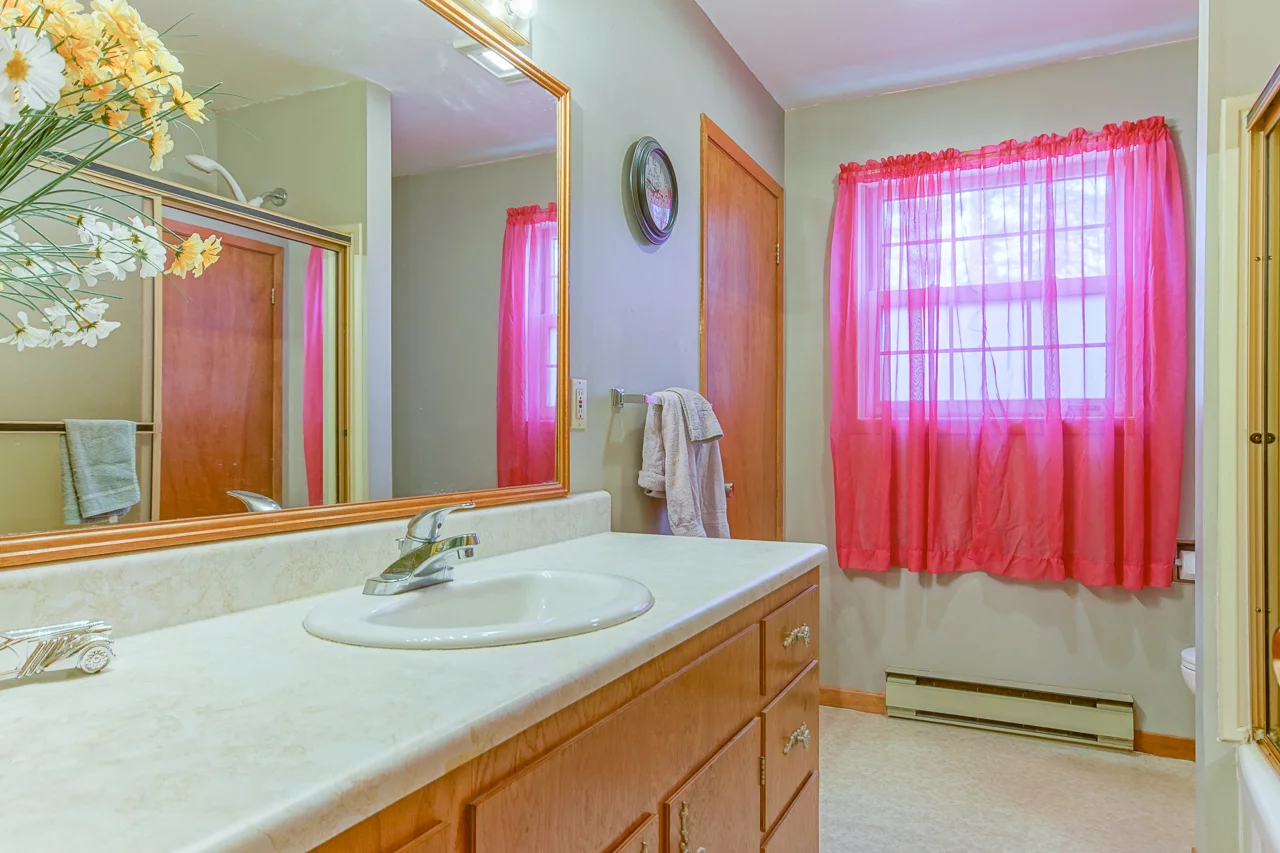 2899_Ward_Coldbrook-1011.jpg