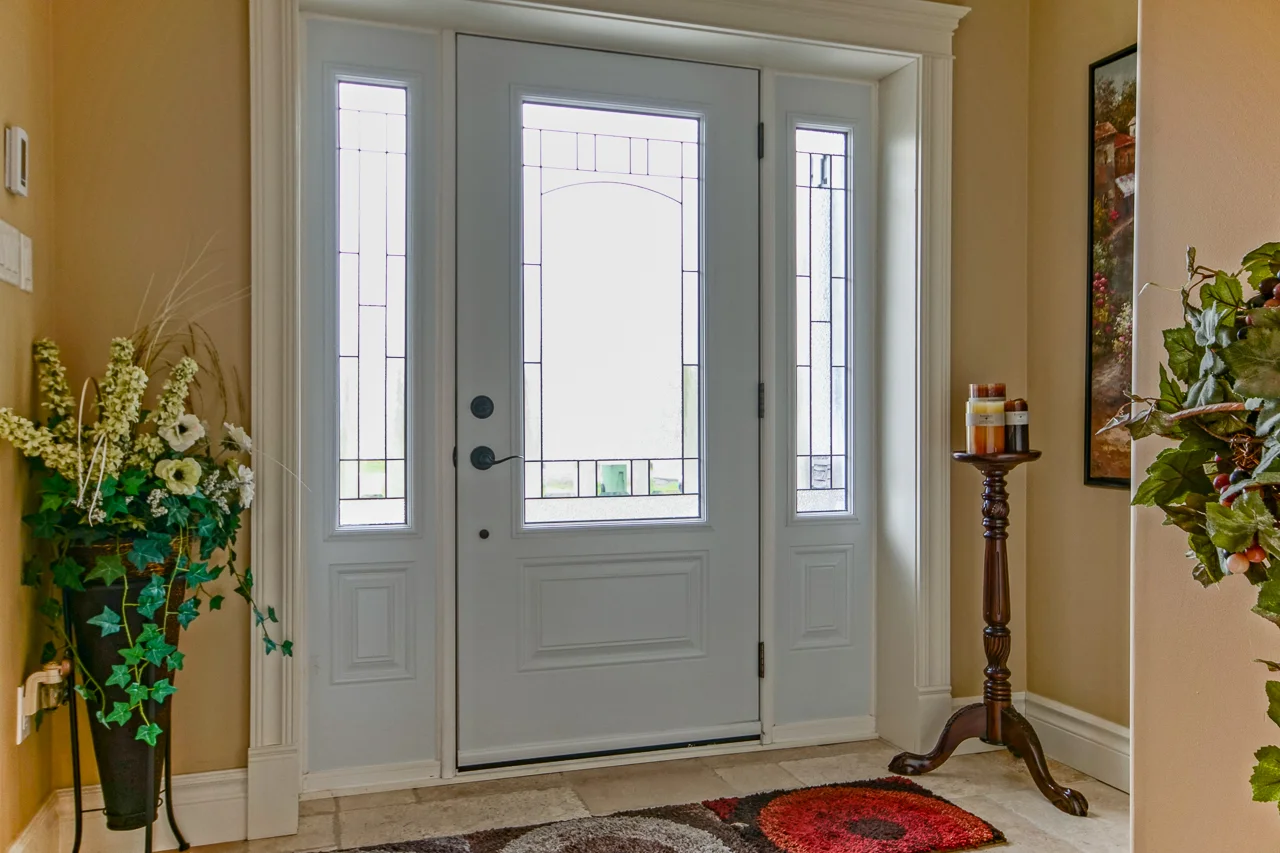 1563 Sarah Dr - Coldbrook-1004.jpg