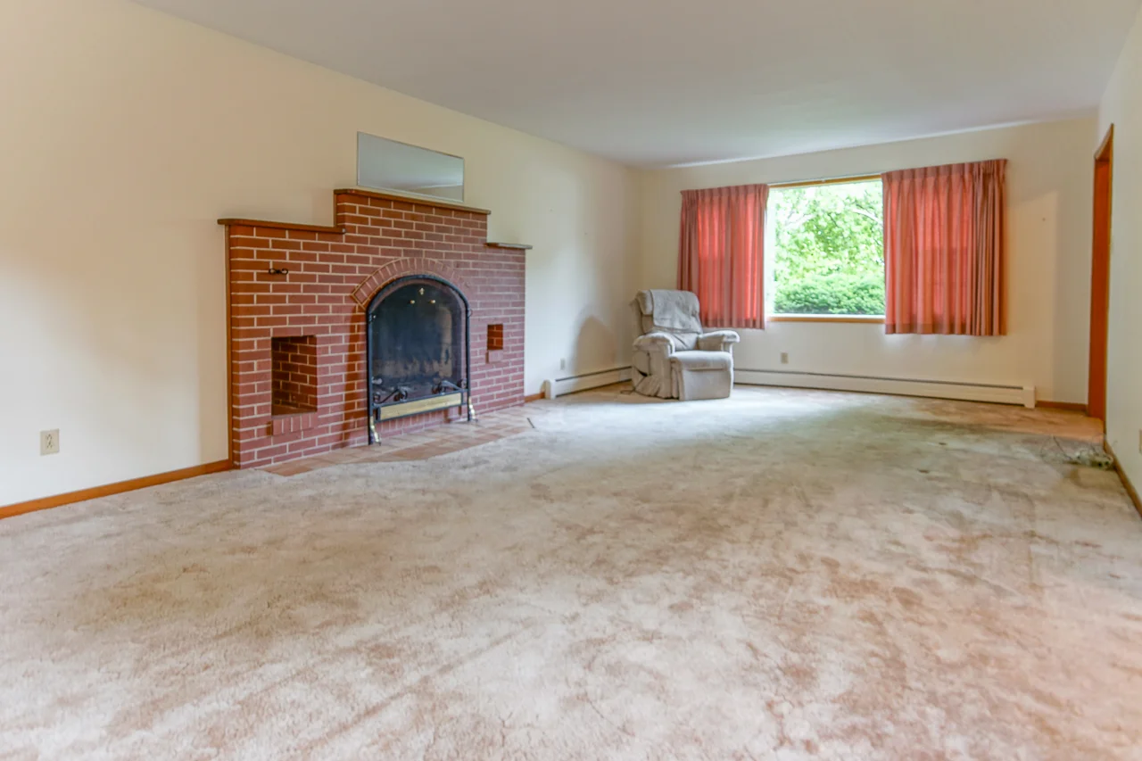 9 Henry St - Kentville-1025.jpg