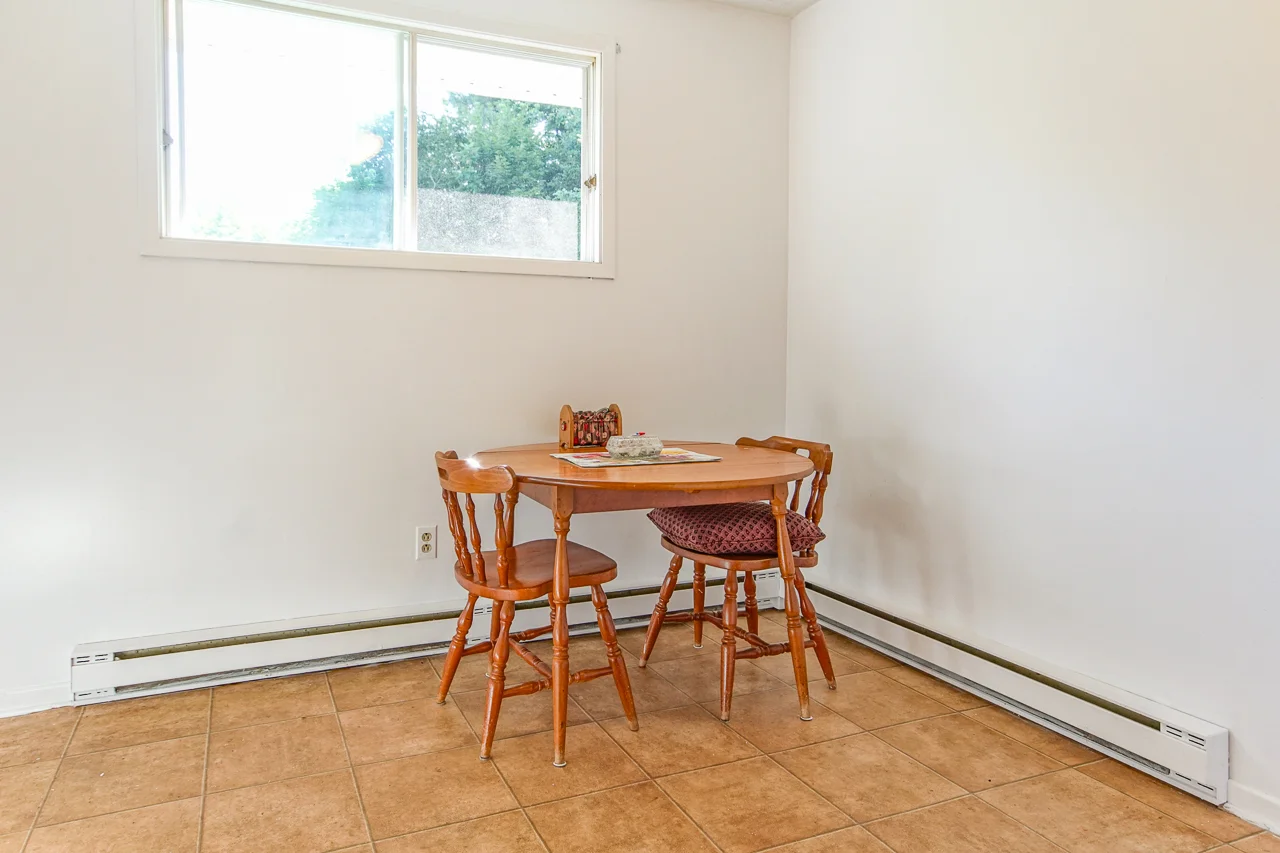 1044 Garden Crt. - New Minas-1016.jpg