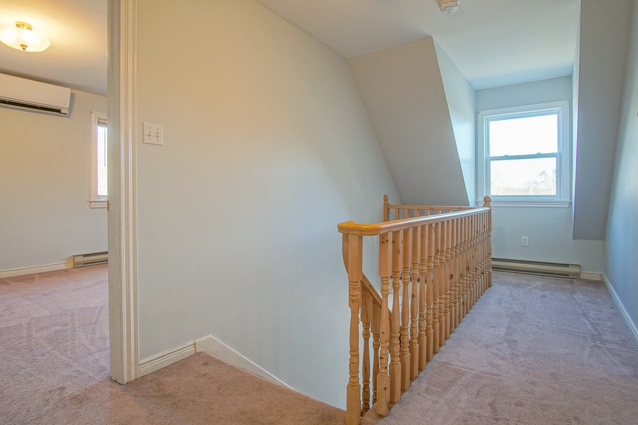 19 Anderson Blvd Kentville-1028b.jpg