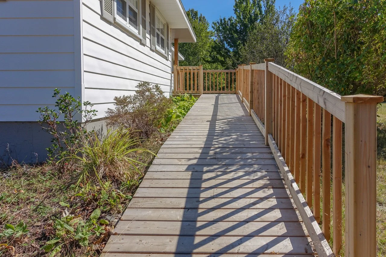 66 Forsythe Rd S White Rock-2049.jpg