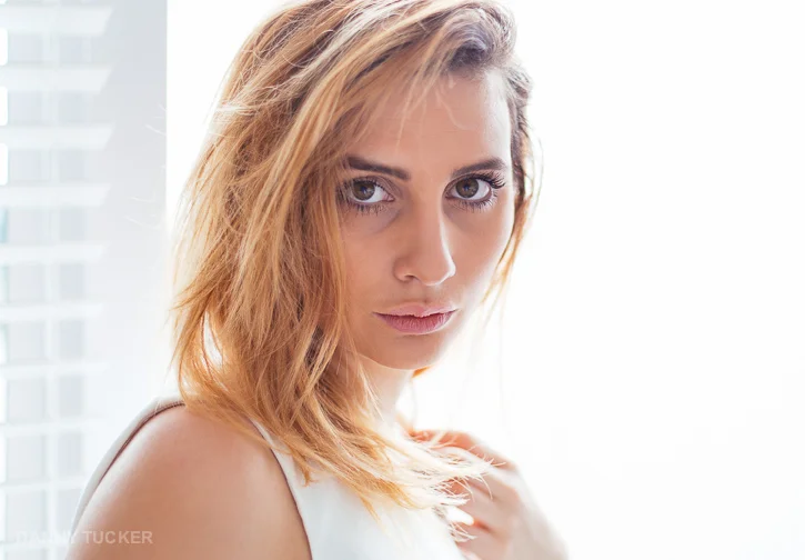 Aperture priority, +2 stops exposure compensation