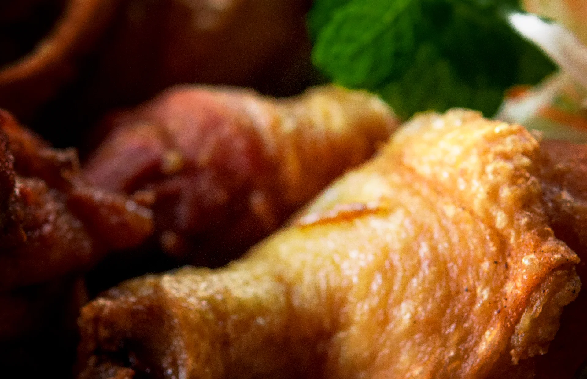 ไก่ทอดสมุนไพร (Fried Chicken with Thai Herb)