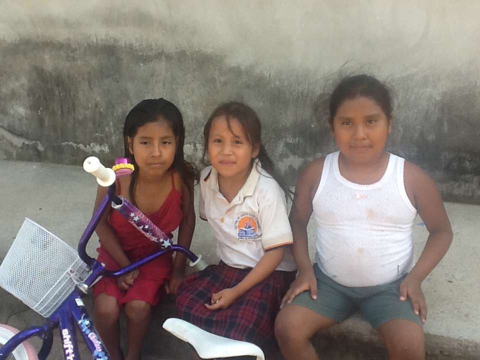 Students lived in the barrio and walking daily into town met local children.