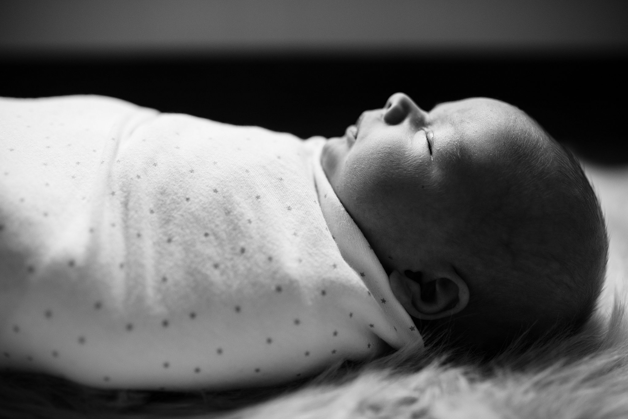 Lifestyle-Newborn-Photographer-Pittsburgh-Rachel-Rossetti-Photography-In-Home_0019.jpg