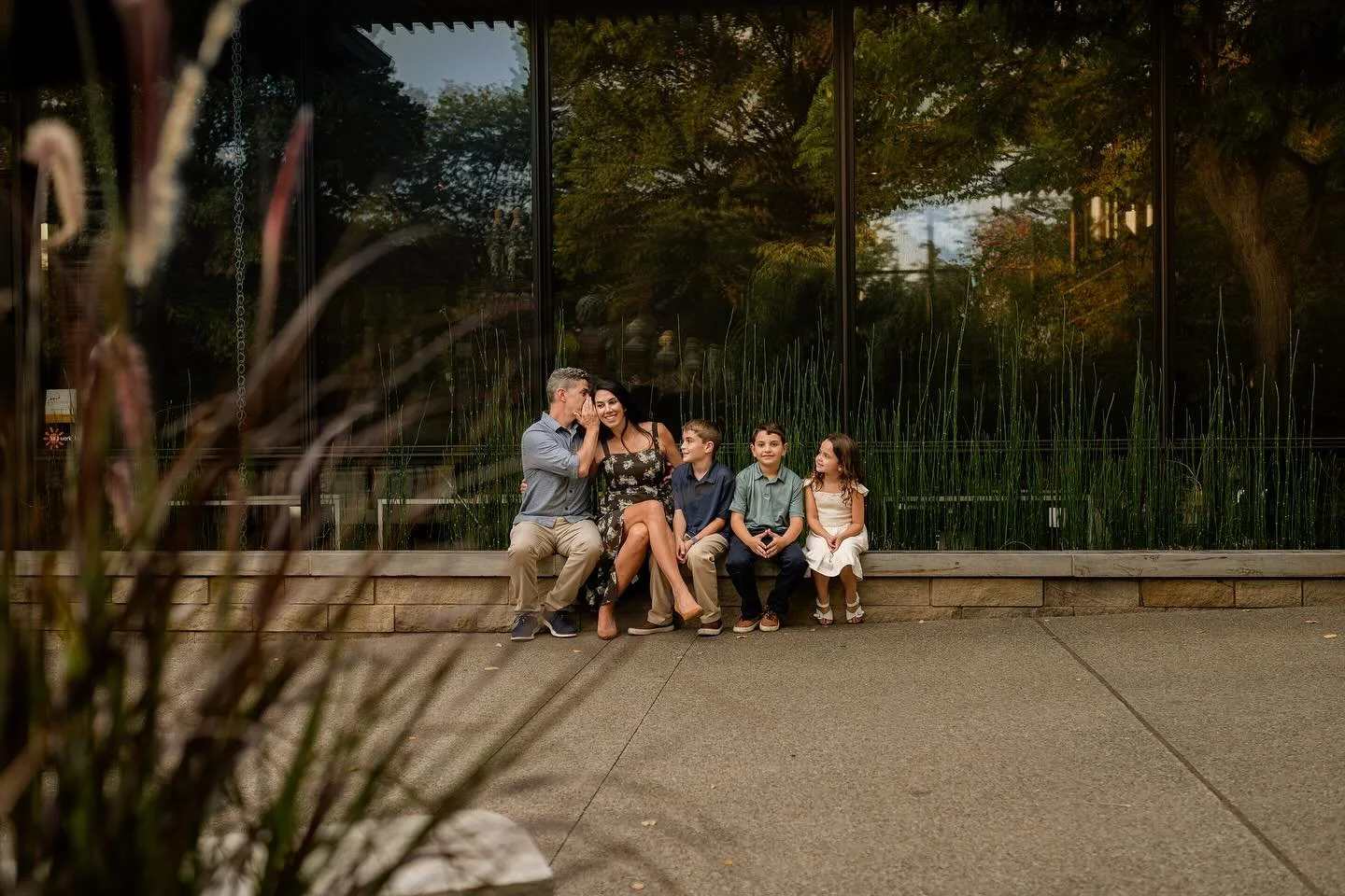 10/10 would recommend playing telephone at your family session. Can you believe the monkey ate his own shorts?? No wait, that can&rsquo;t be right&hellip;.⁣
⁣
Always laughing with this fam 🥰