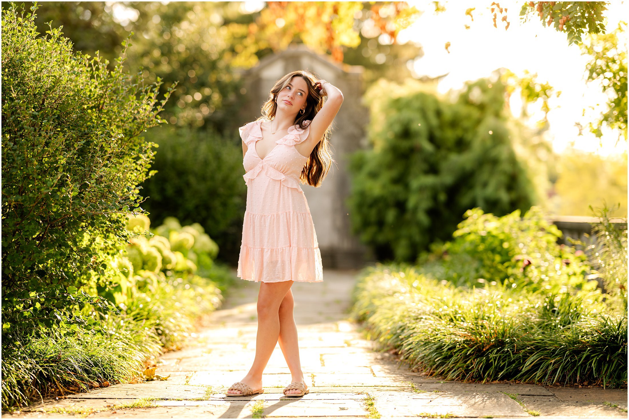mellon-park-walled-garden-senior-session_0004.jpg