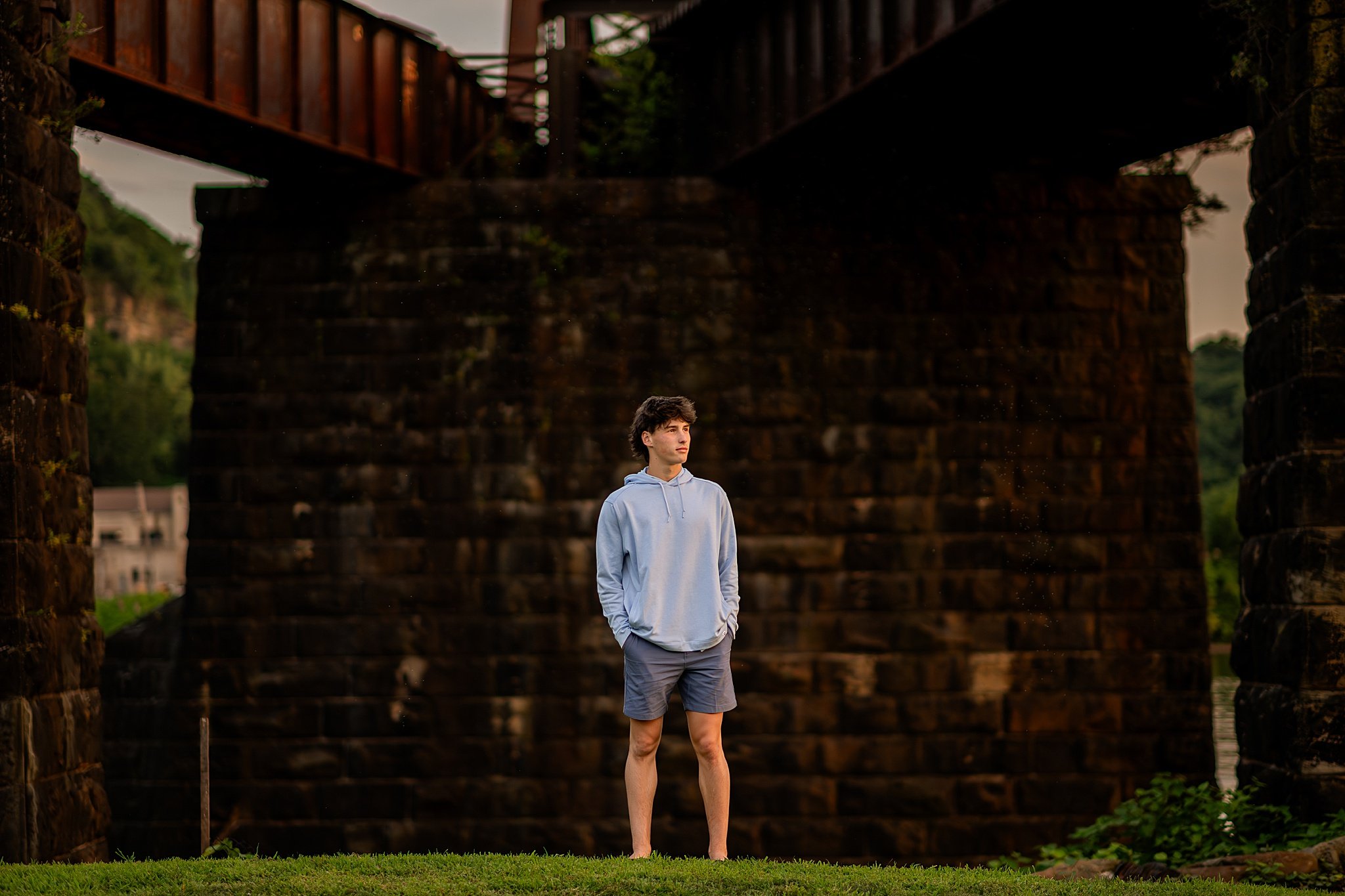 boy senior session at Allegheny RiverTrail park in Aspinwall PA