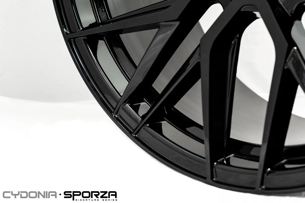 CYDONIA CONCAVE GLOSS BLACK