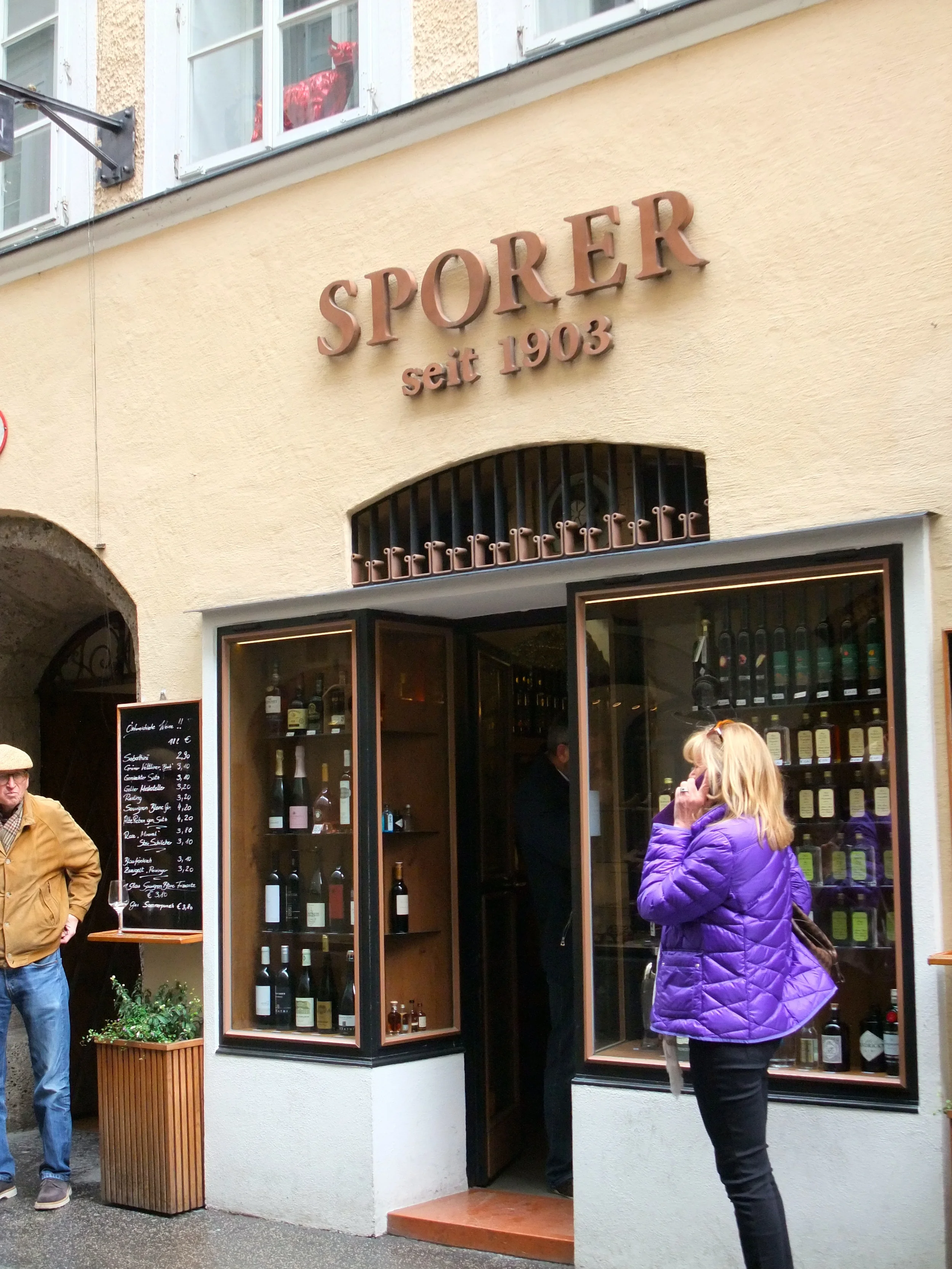 Sporer Liquor and Spirit Bar