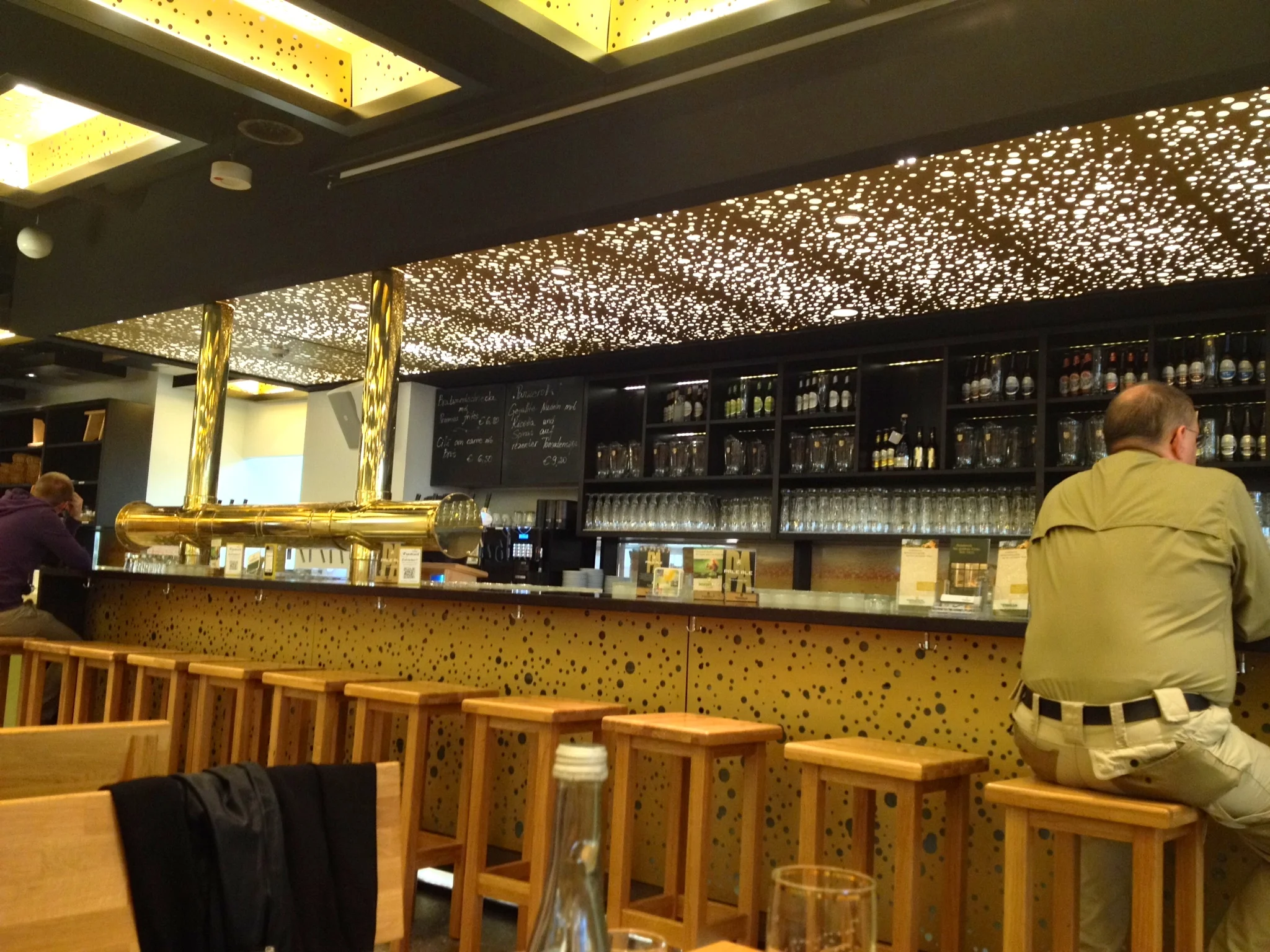 The super-cool bar