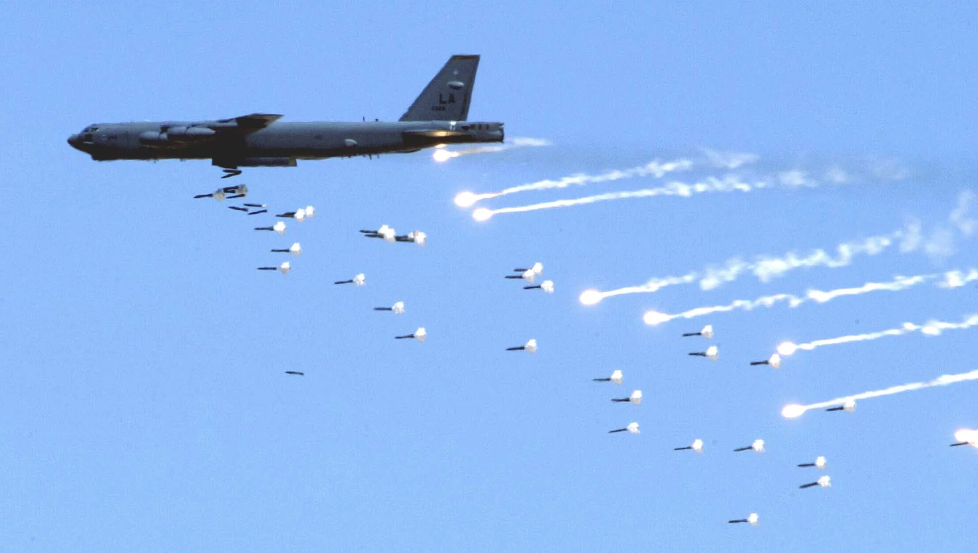 b52.jpg