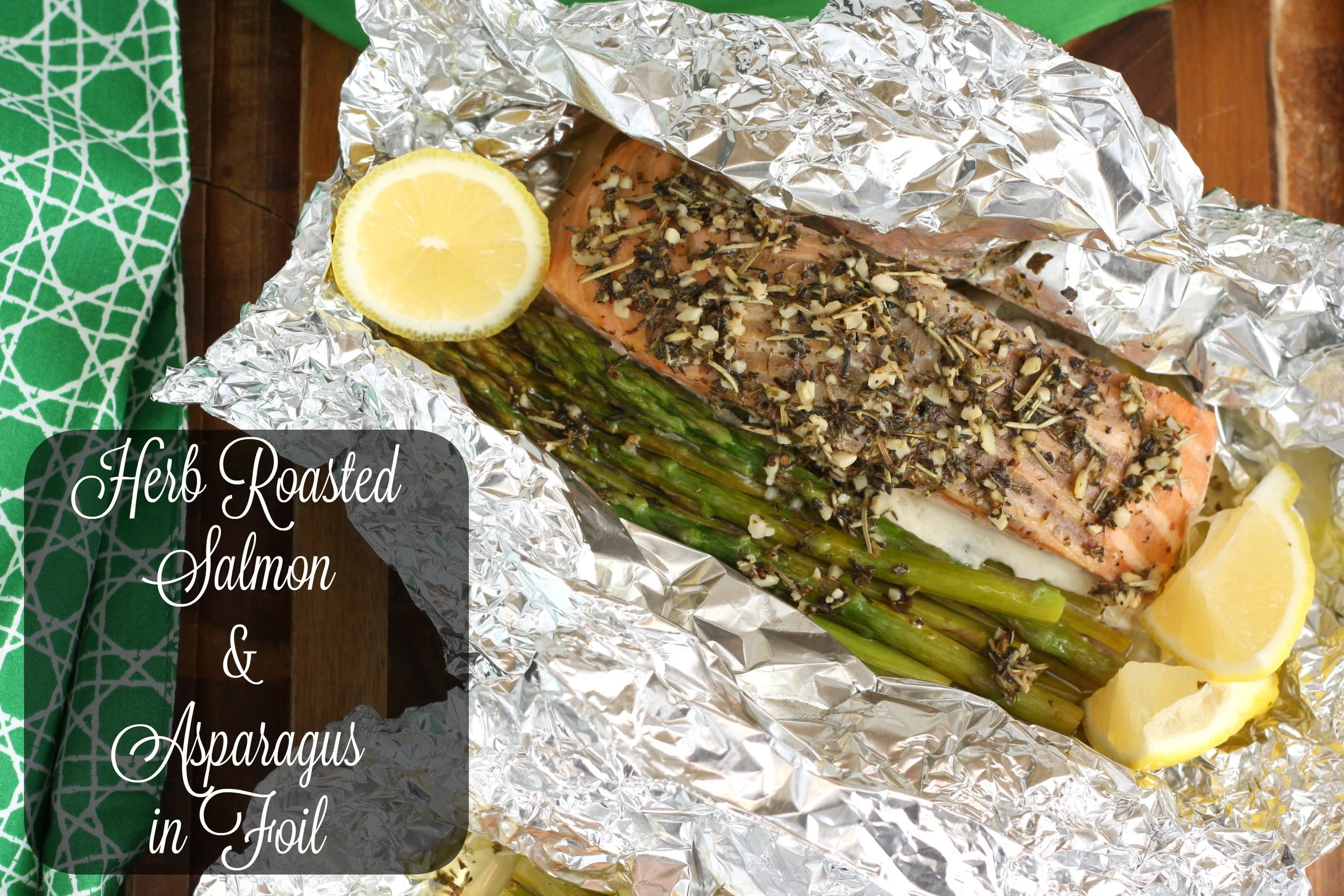 Herb Butter Salmon and Asparagus Foil Packets3.jpg