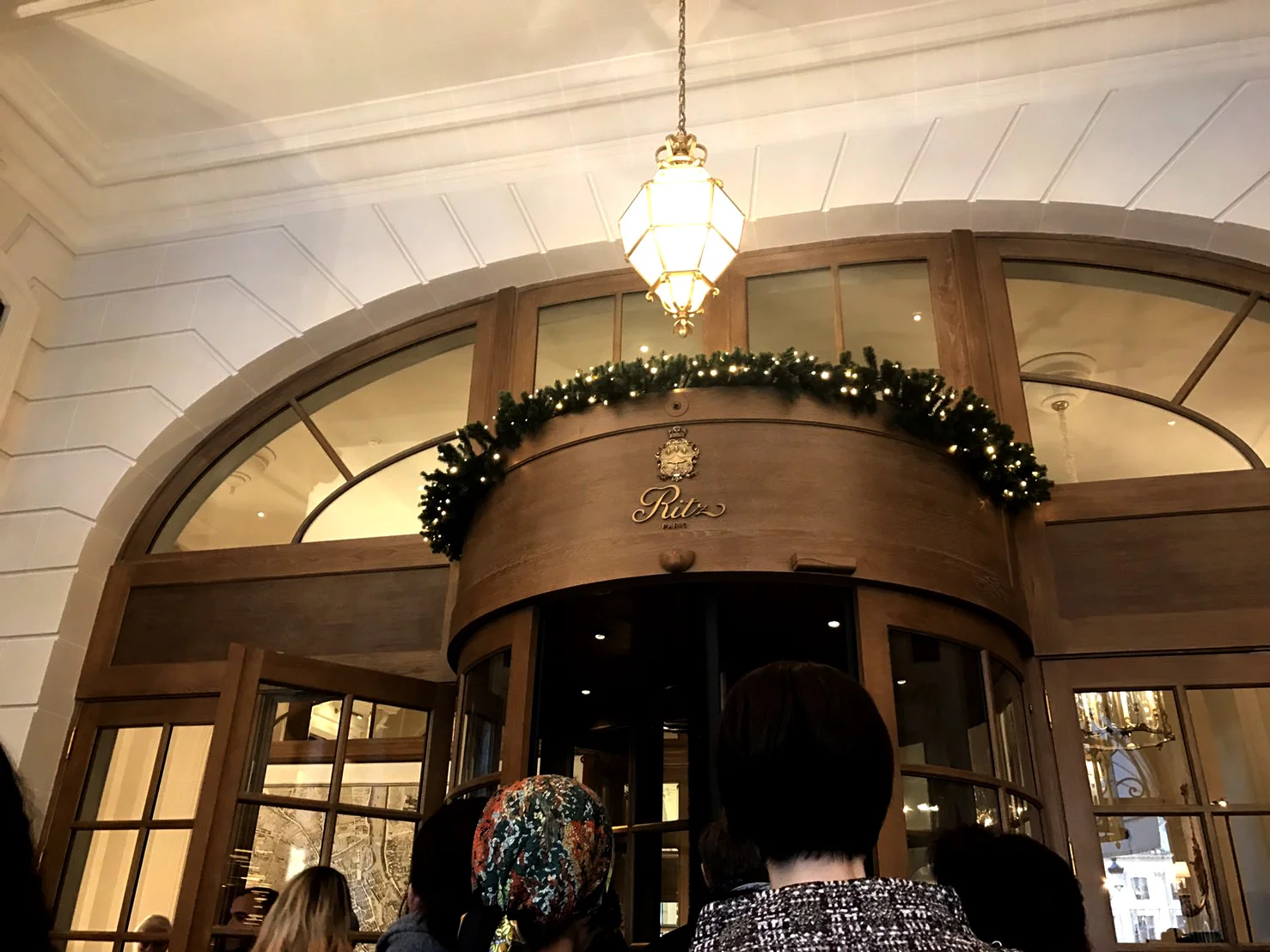 リッツパリの玄関。