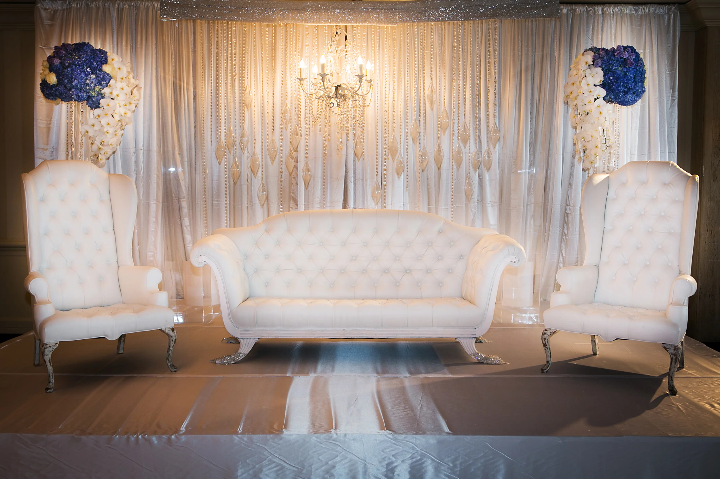 8_Stage Decor_ArtQuest Flowers.jpg