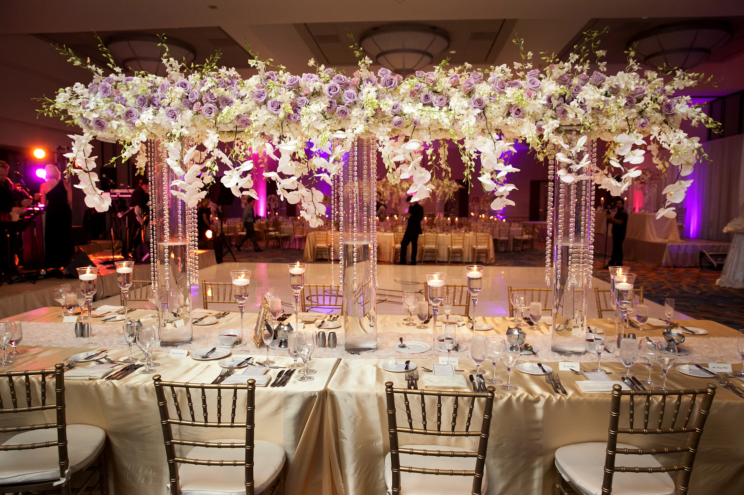 14_Family Table decor.jpg