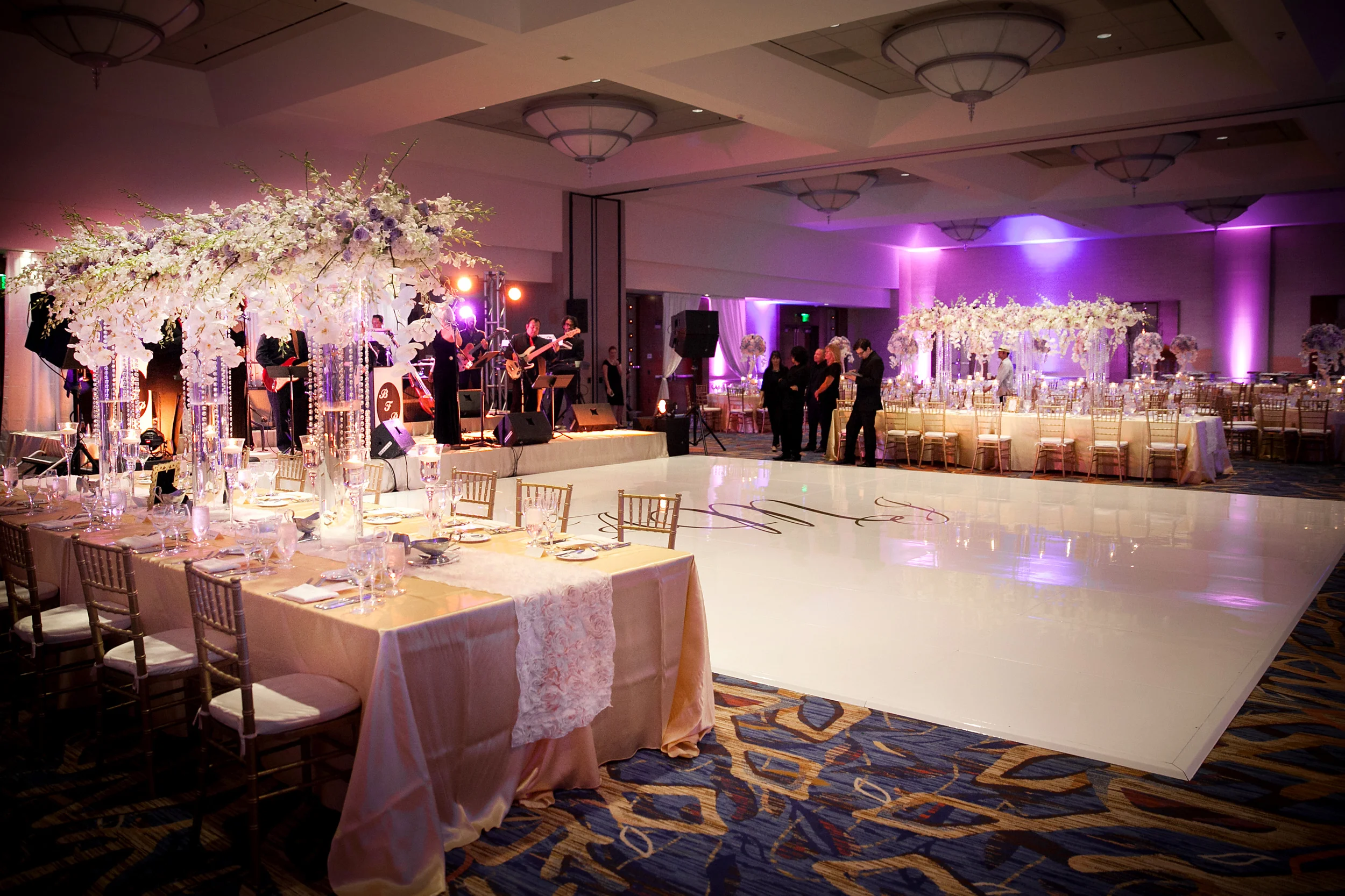 19_White dance floor.jpg