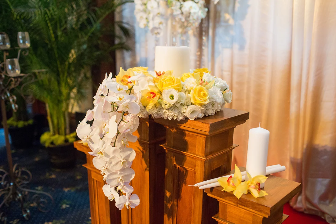 4_ Unity candle decor.jpg