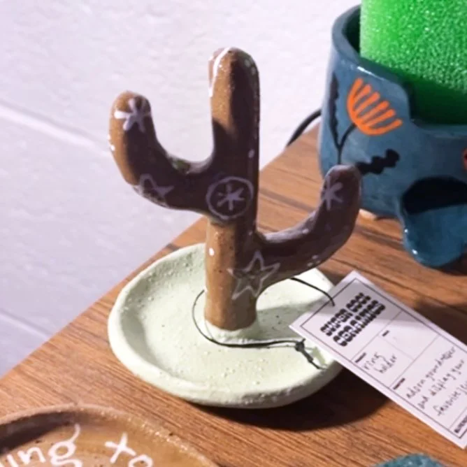 ring-holder-cactus-2.jpg