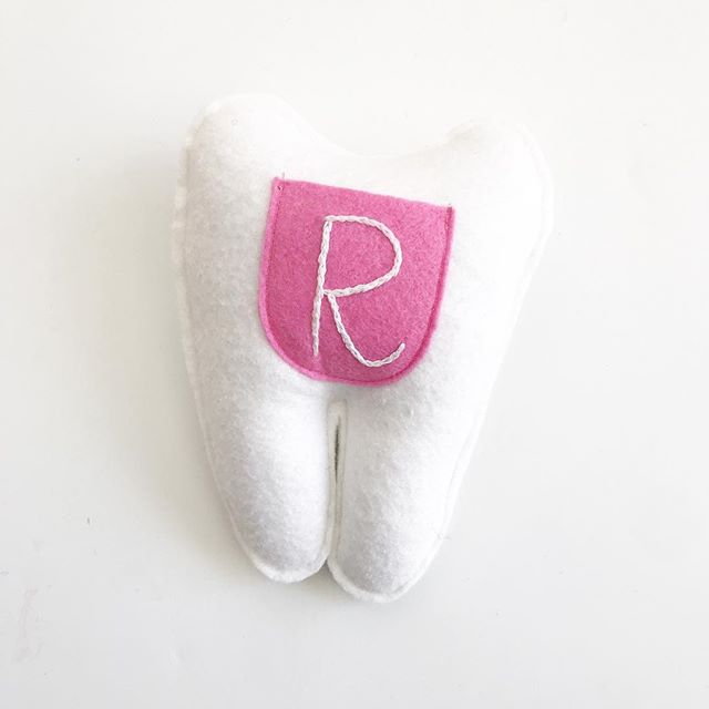 Sending a pretty pink R out today! This shade of pink is a customer favorite, and right now it makes me think SPRING! 🌸🌸🌸
.
Tooth pillows can be customized for the color and initial of your choice - a great gift for a child, as this keepsake will 