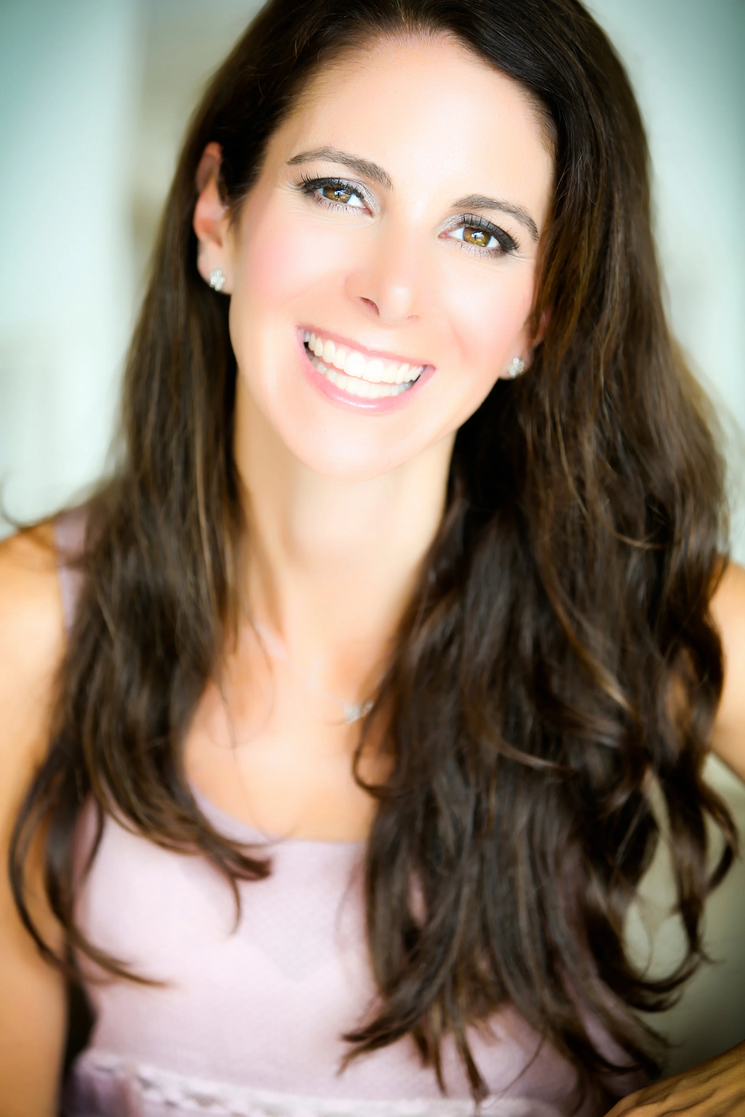 Michelle Provides Sacred Sexuality, Love and Relationship Coaching helping women love, nourish and heal their bodies.
