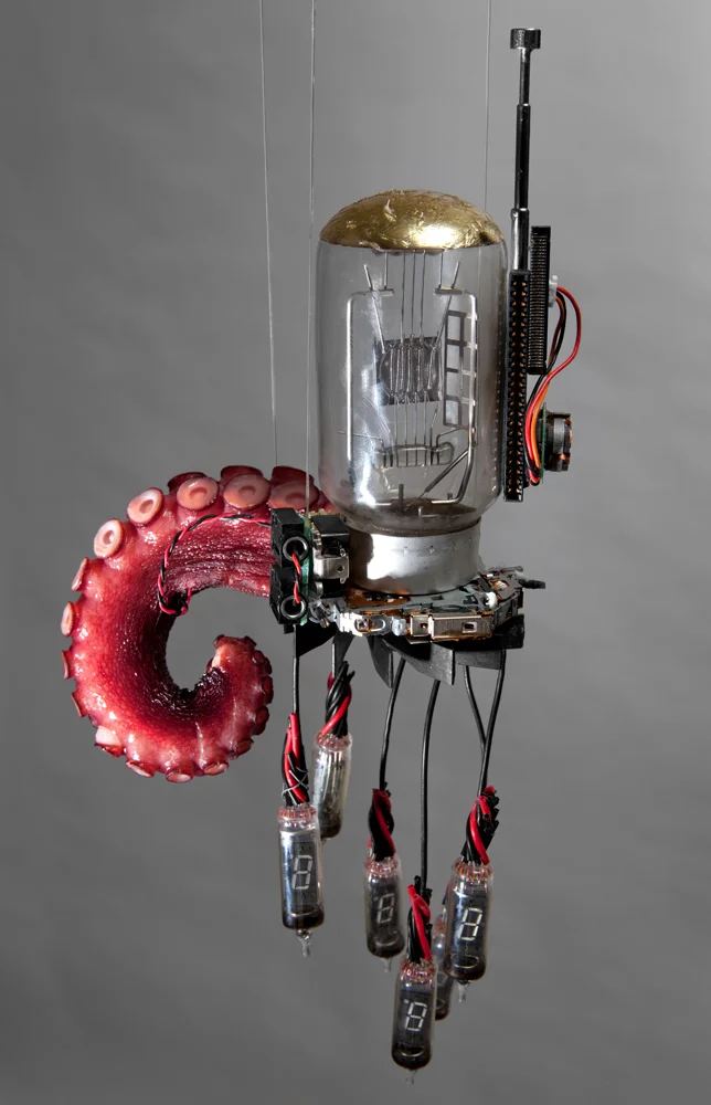 octopodal-drone.jpg