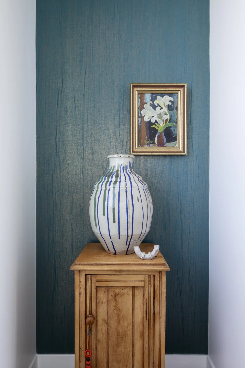 Melbourne interior designer Meredith Lee has used colour, art and texture to great effect in this home.