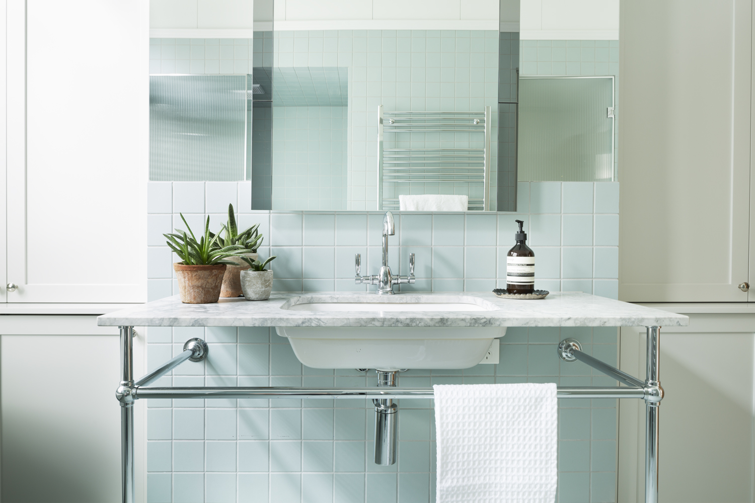 Clifton Hill bathroom design by Melbourne interior designer Meredith Lee